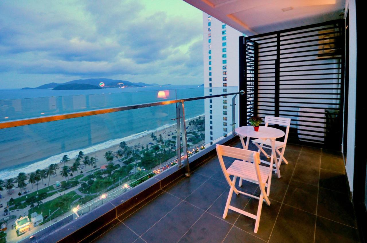 Studio Apartment with Sea View