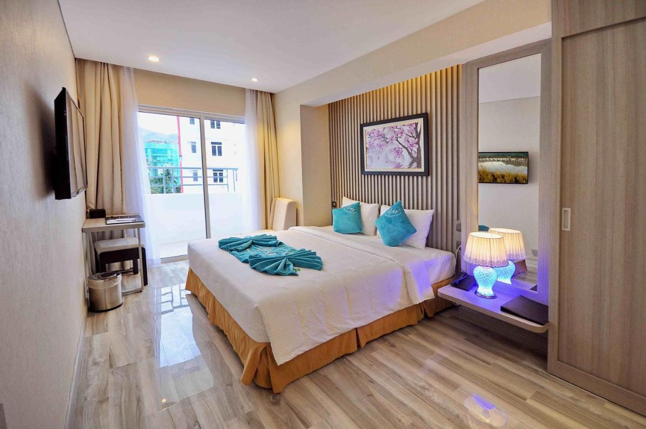 Phòng Senior Deluxe Nhìn Ra Thành Phố
