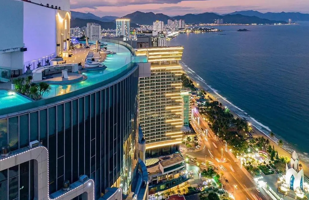 Panorama Beachfront Nha Trang-1