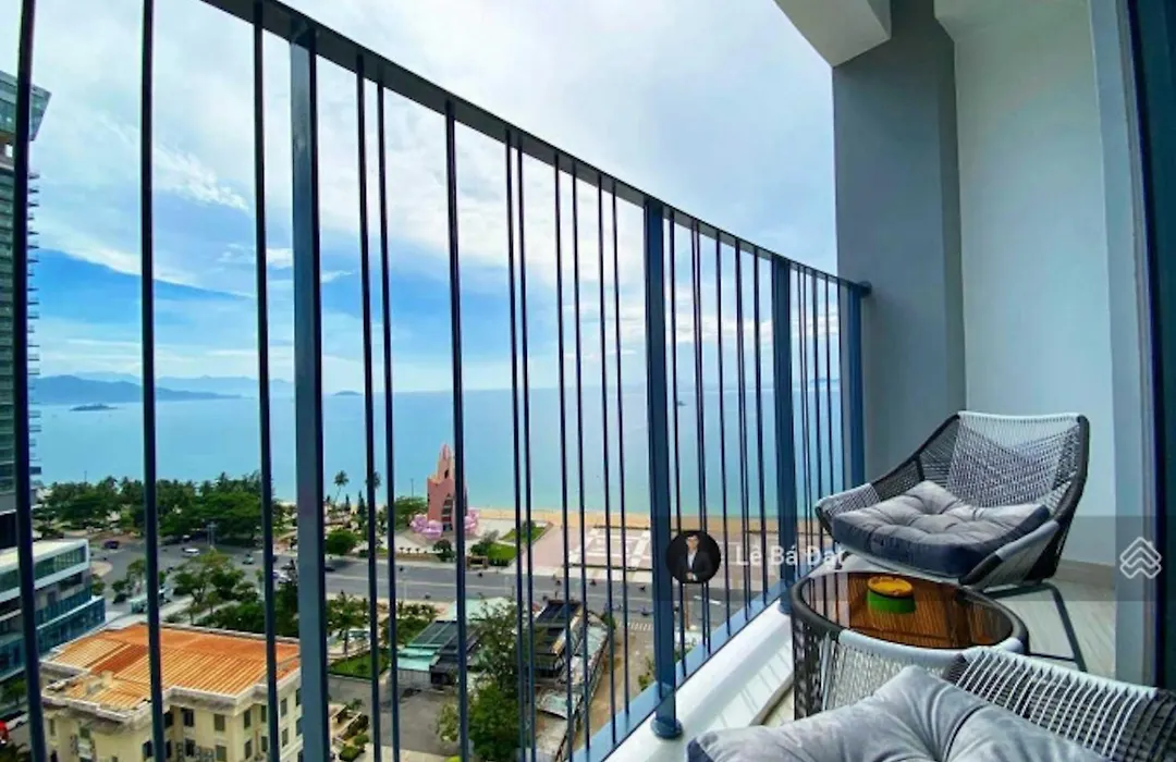Panorama Beachfront Nha Trang By Lyn Condotel-1