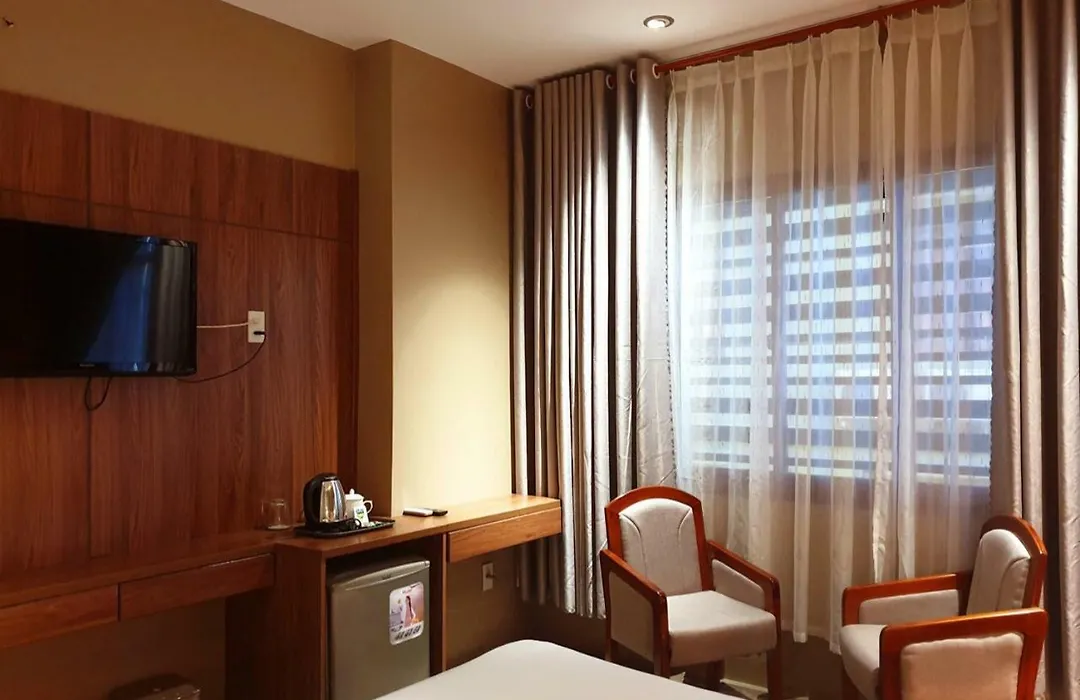 Garnet Hotel-1