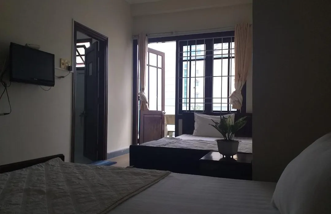 Happy House Or Aquatic Ocean Hotel - 64 Tran Phu Street-1