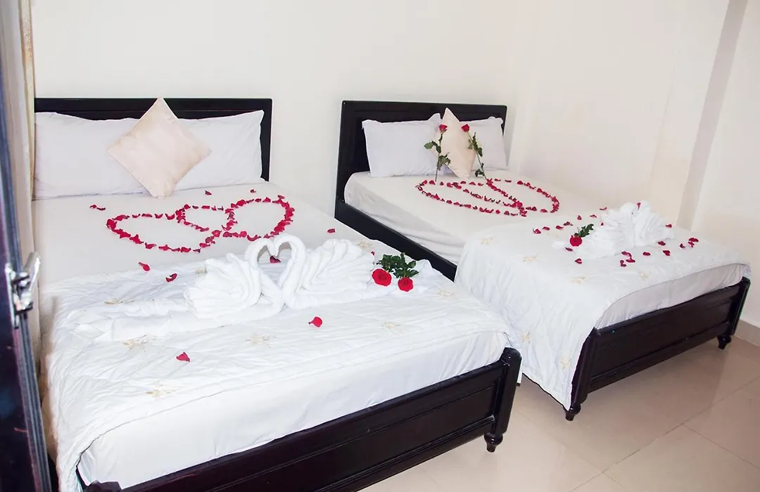 Queen 7 Hotel-1