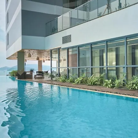 Panorama Oceanfront Suite-2