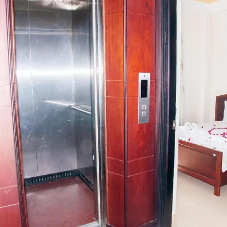 Queen 7 Hotel-3