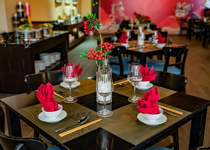 Paralia Hotel Nha Trang, Việt Nam