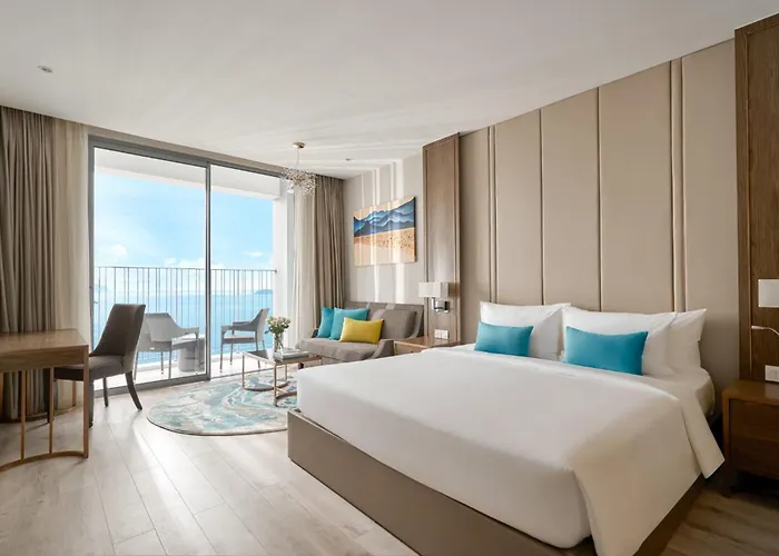 Oceanfront Suites Nha Trang