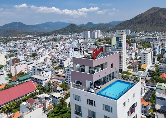 Monica Hotel Nha Trang