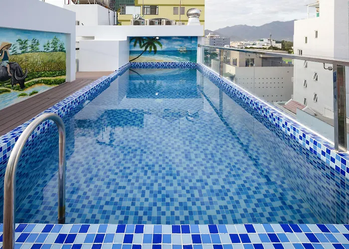 Royal Hotel Nha Trang, Việt Nam