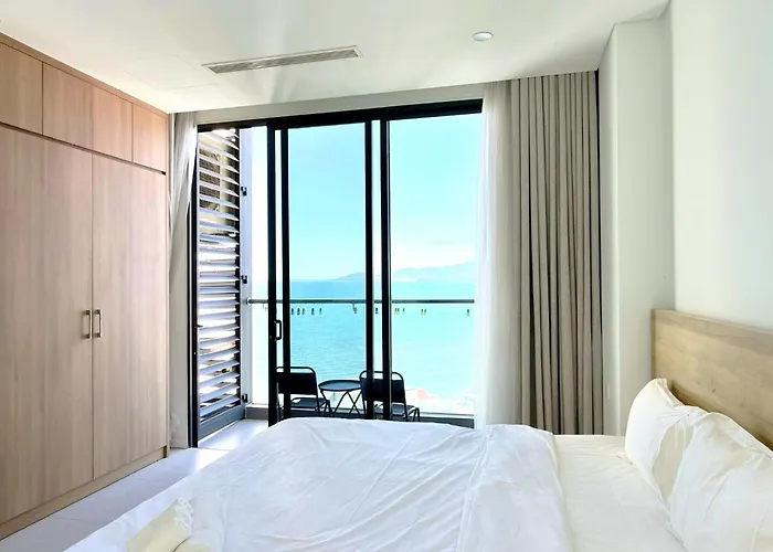 Beachfront Scenia Bay Apartment Nha Trang