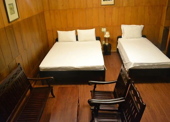 White Lion 2 Hotel