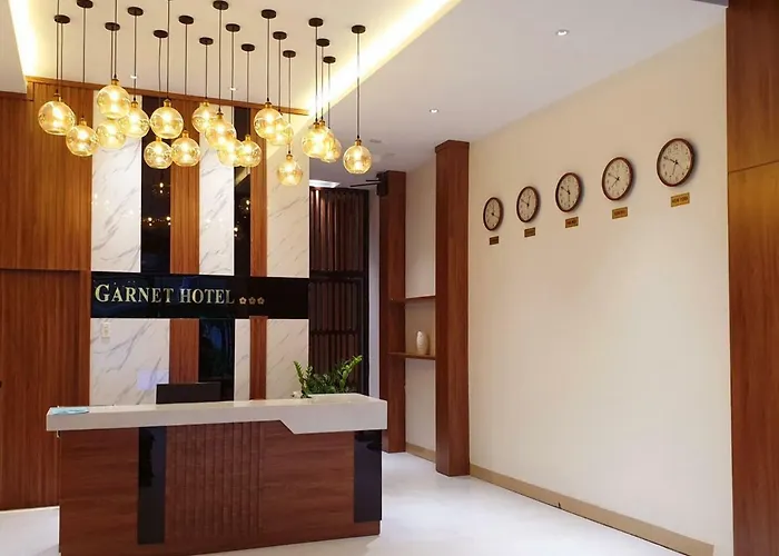 Garnet Hotel