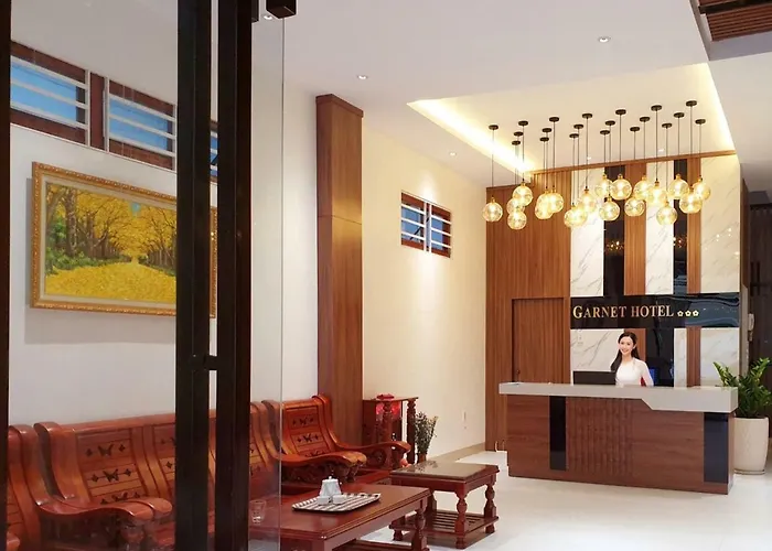Garnet Hotel